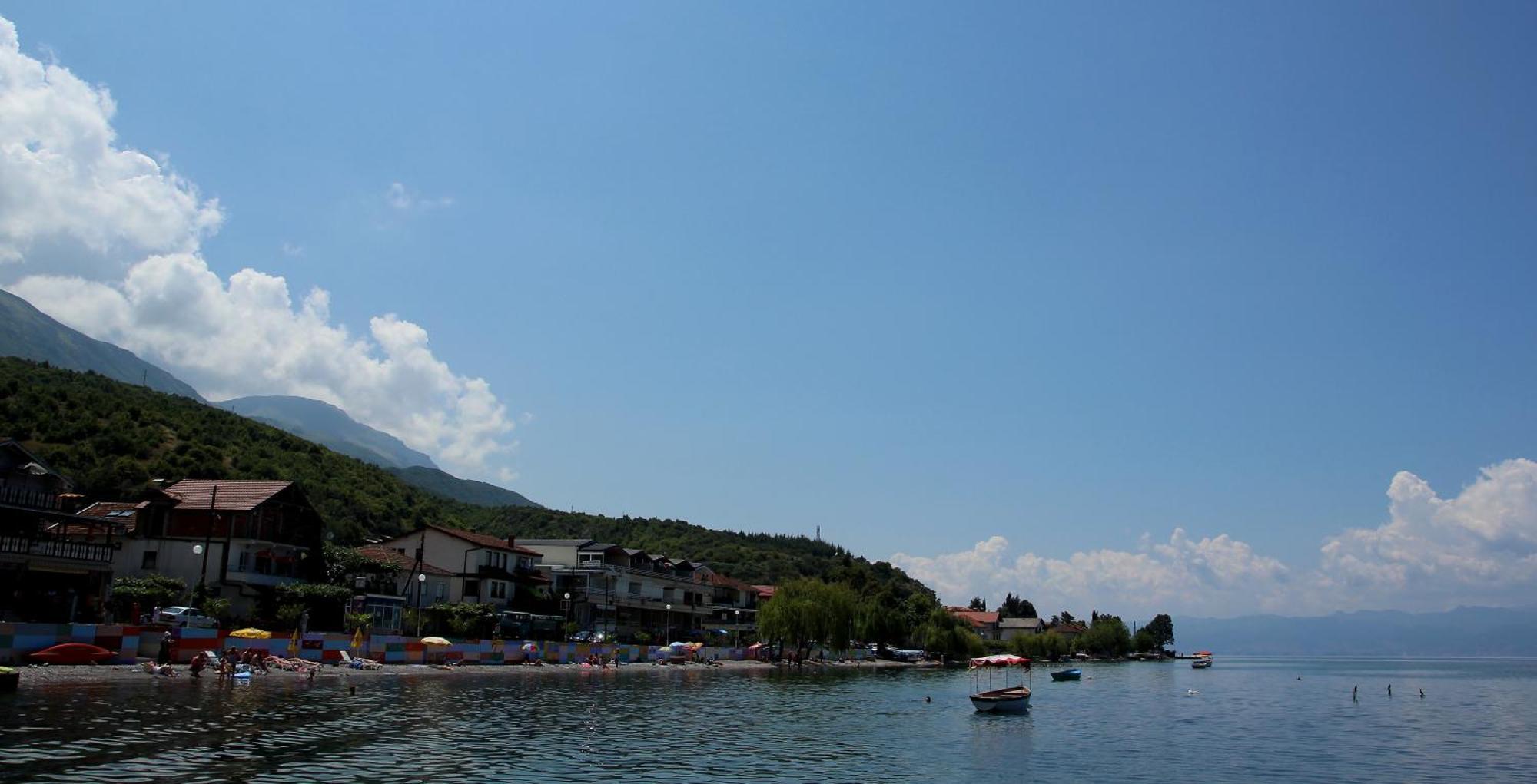 PeštaniPension Laleアパートメント エクステリア 写真